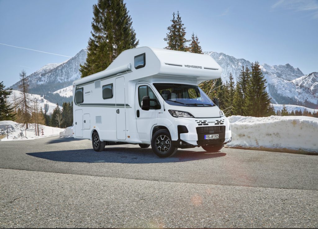 Modern Weinsberg husbil med smart planlösning och hög komfort.